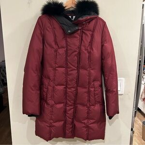 Soia & Kyo  puffer hooded coat burgundy color blue fox fur.  Size SP